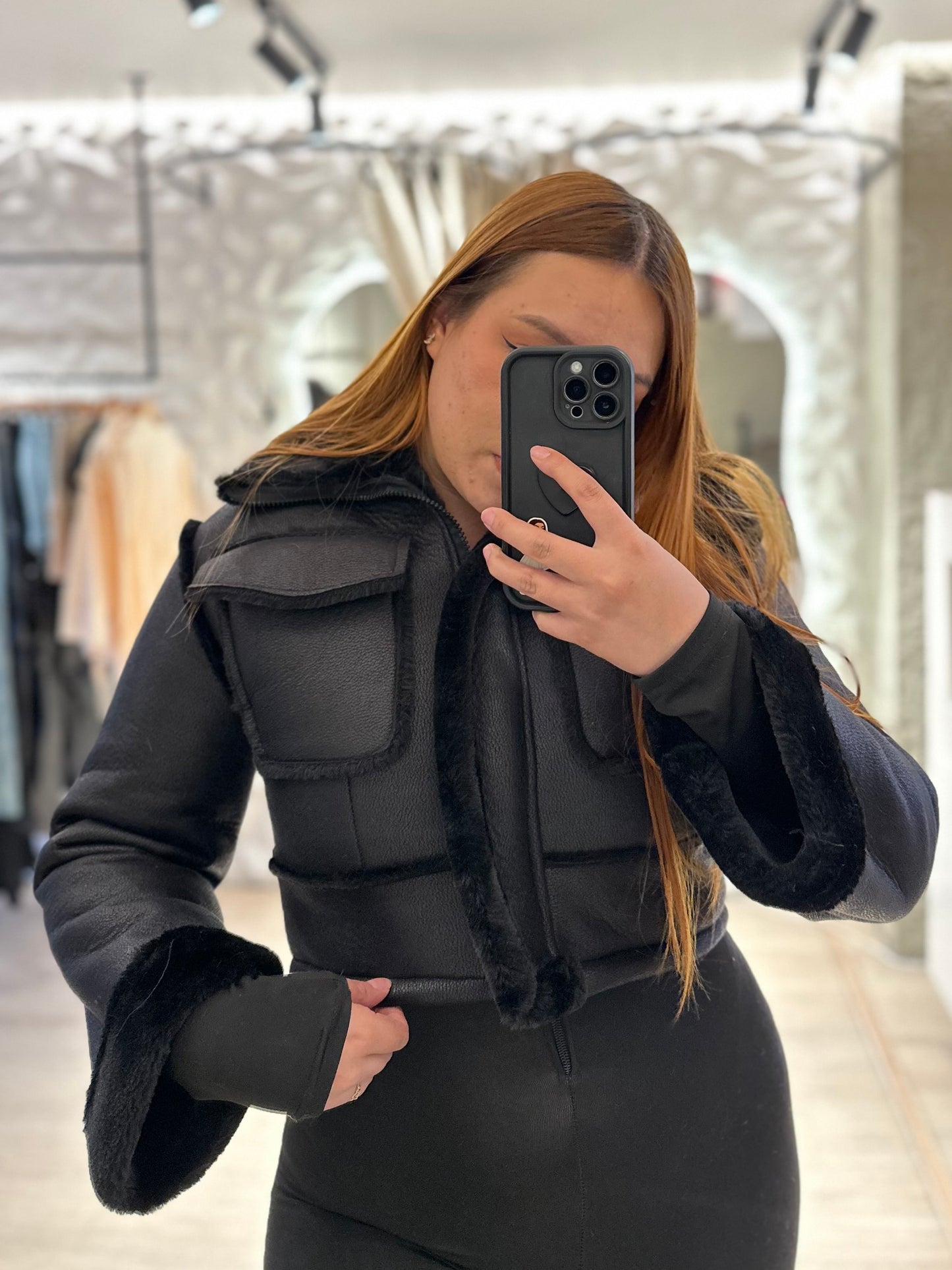 Chaqueta, peluda, 159,900 💕